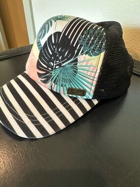 Roxy Tropical Leaf Striped Trucker Hat in Black, White, Teal, Pink
